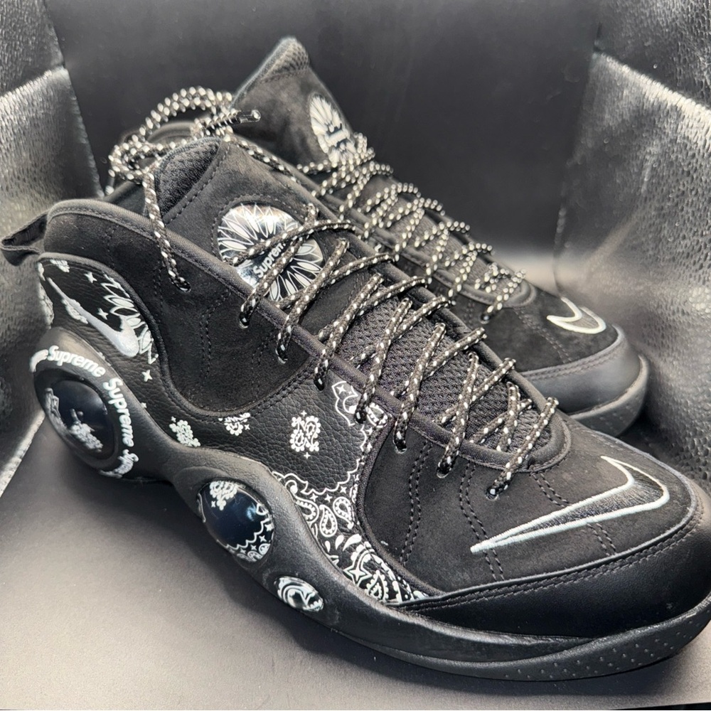 Size 10.5 - Nike Supreme x Air Zoom Flight 95 SP Black, DJ8604-001, With OG Box - Picture 7 of 13